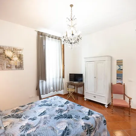 Residenza Moore * Prato (Prato)